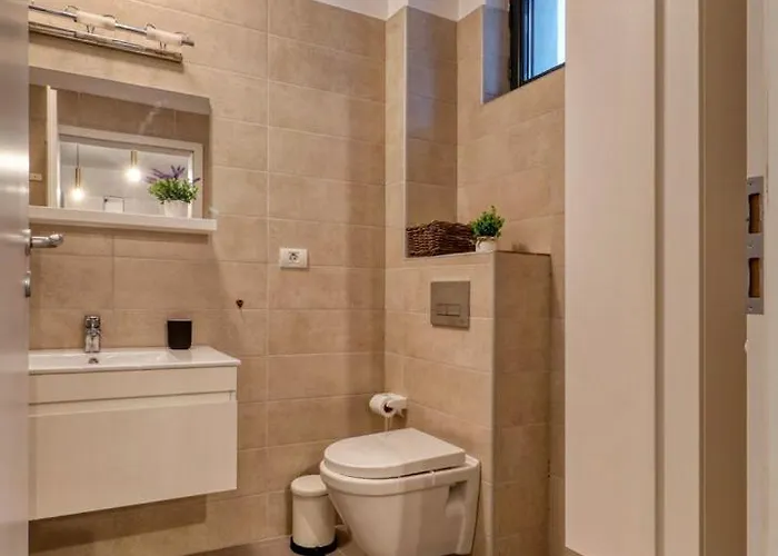 Urban Oasis Near Herastrau Park Апартаменти *